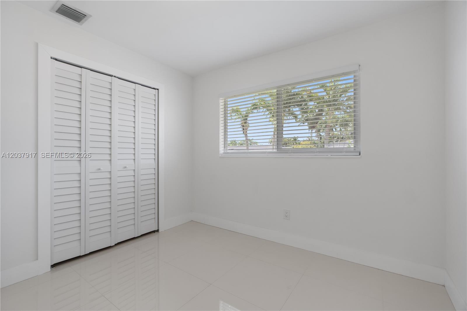 Building Photo - 10501 SW 53rd St