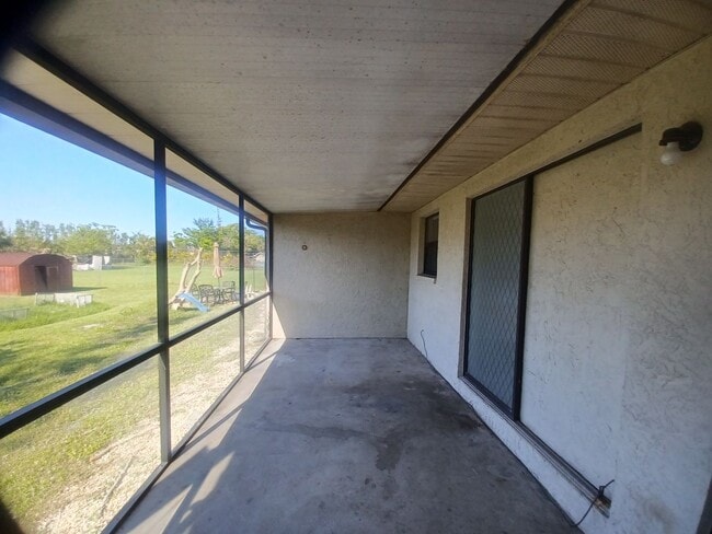 Building Photo - 17382 W Carnegie Cir