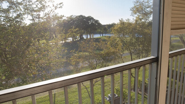 Building Photo - 400 SW 134th Way