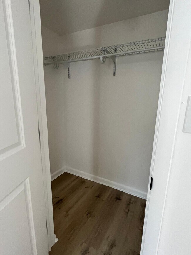 Building Photo - 480 NW 20th St