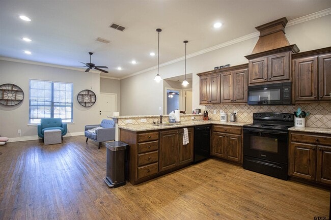 Building Photo - 5106 Shiloh Ridge Dr