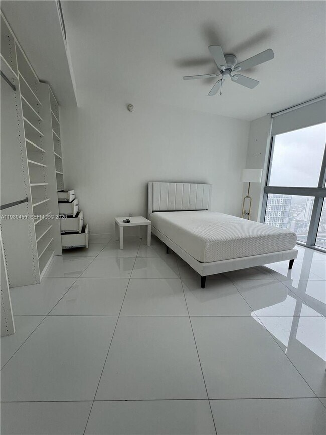 Building Photo - 92 SW 3rd St