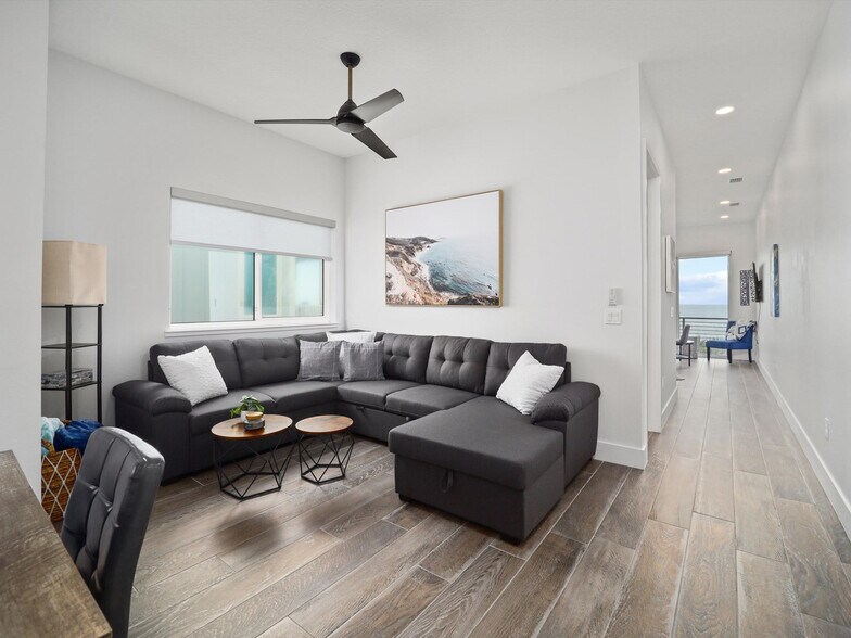 Building Photo - 705 North Oceanshore Boulevard-SI FL2-ID1051619P