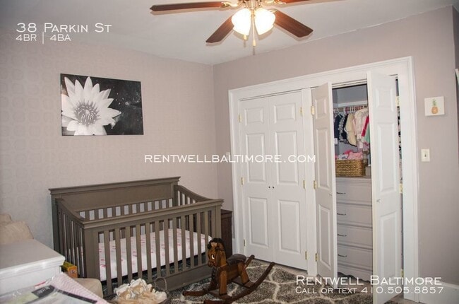 Building Photo - 38 Parkin St