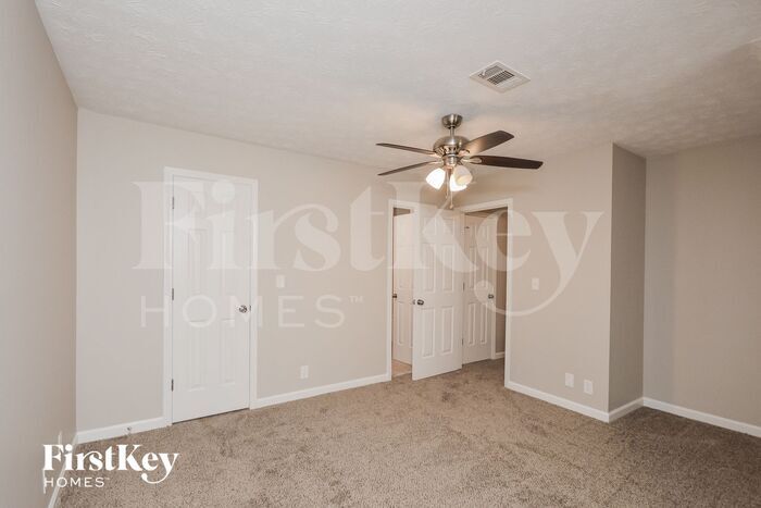 Building Photo - 5224 Parkside Dr SE