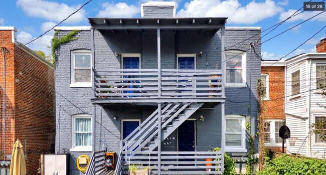 Building Photo - 2111 Maplewood Ave