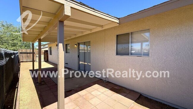 Building Photo - 12780 Redwing Rd