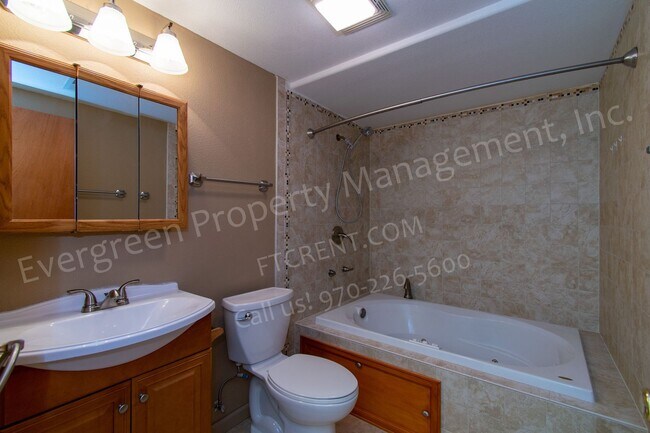 Building Photo - Great 3 Bedroom, 2-bathroom home near Lake Loveland and Boyd Lake.