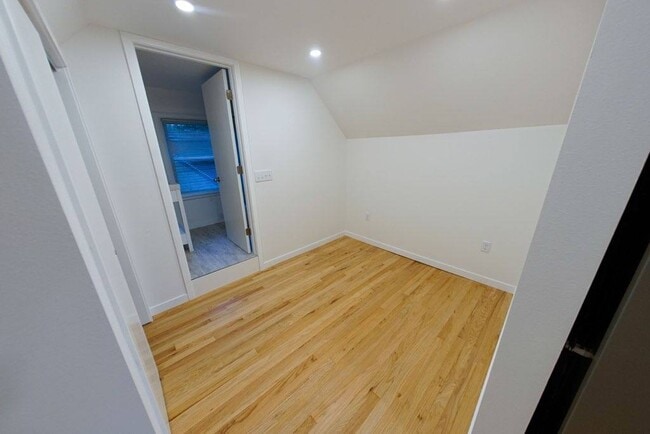 Building Photo - 59 Olive Ct