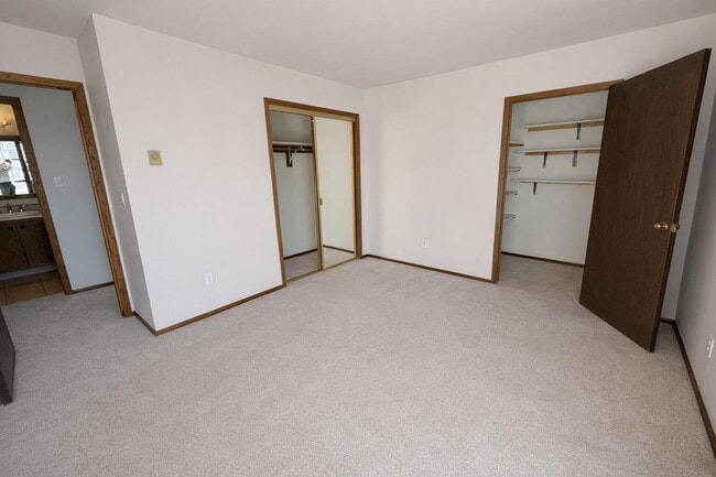 Building Photo - 1876 Haymarket Rd