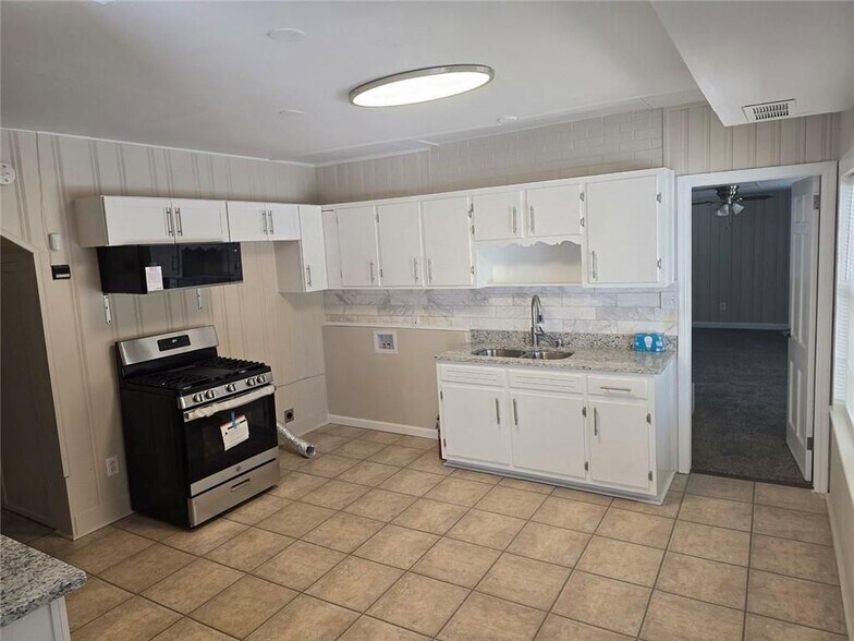 Building Photo - 3420 Northside