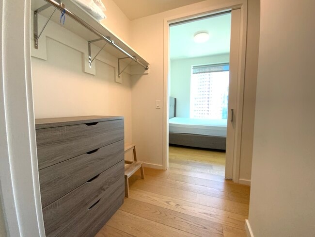 Building Photo - 889 Francisco St