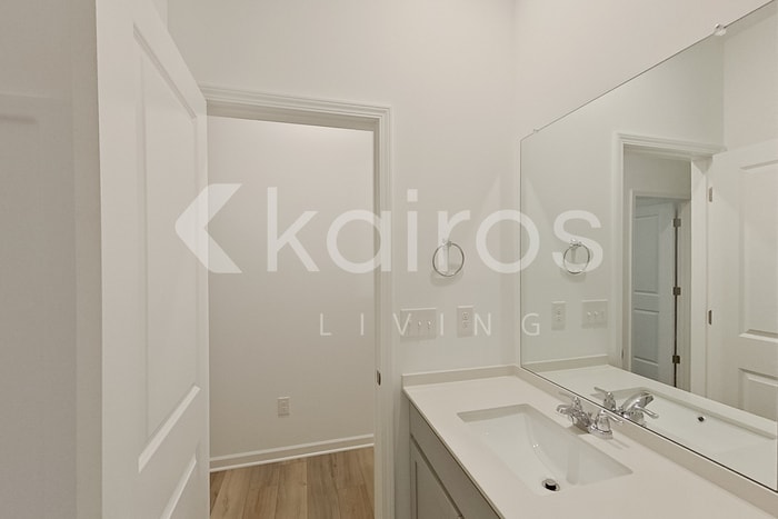 Building Photo - 115 Silver Maple Ln