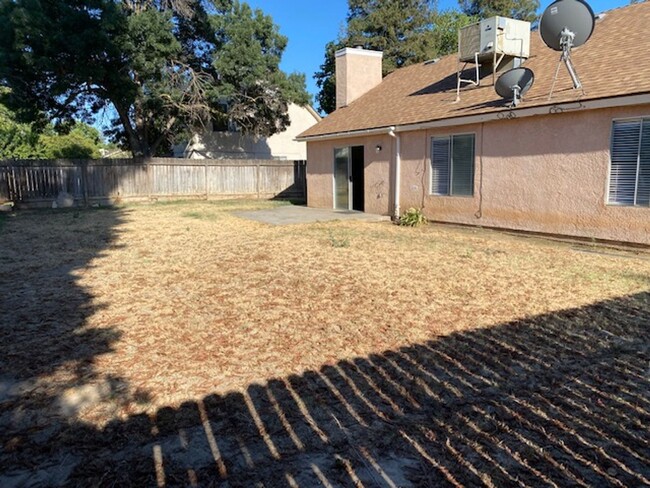 Building Photo - $1,995 Peach & Herndon, 3 Bedroom Home -  ...