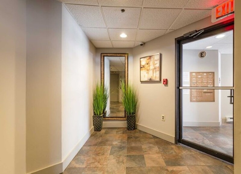 Building Photo - 10 Palisade Ave