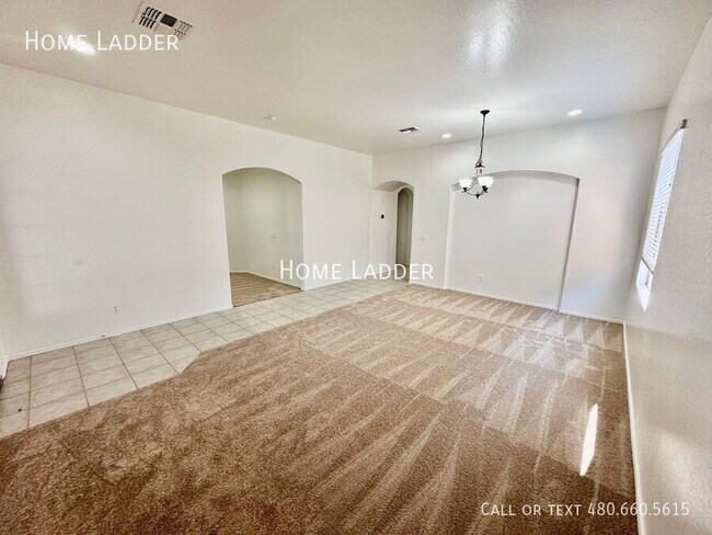 Building Photo - 6822 S 55th Ln