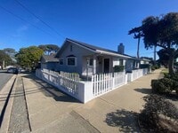Building Photo - Inviting Pacific Grove Home!