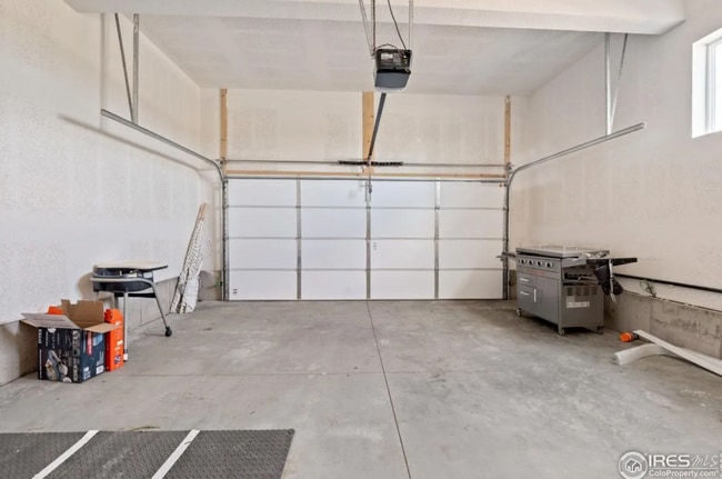 Building Photo - 444 Molly Ln