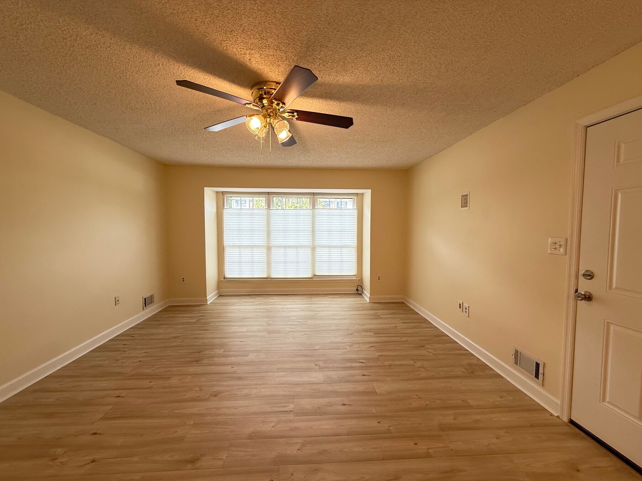 Building Photo - 49 Joyner Ct