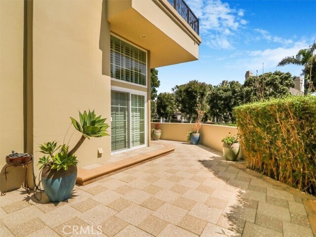 Building Photo - 6062 Panorama Dr