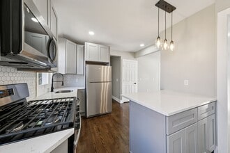 Building Photo - 134 Park Pl