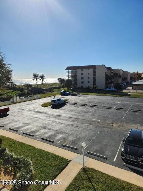 Building Photo - 8600 Ridgewood Ave