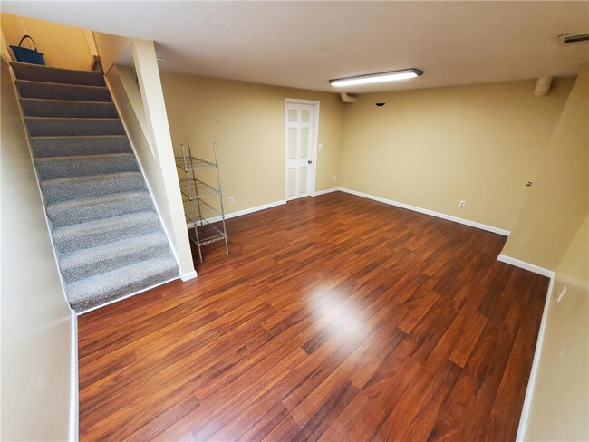 Building Photo - 1148 Jackson Rd