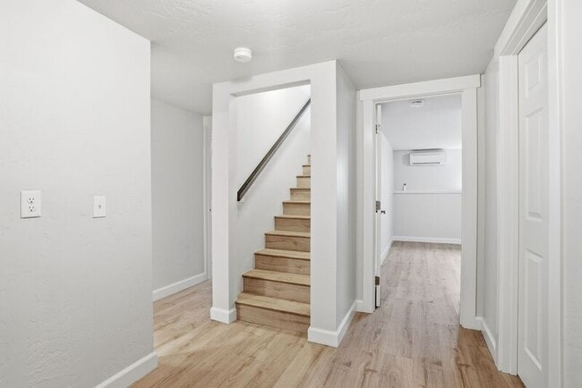 Building Photo - 3440 N Huetter Rd