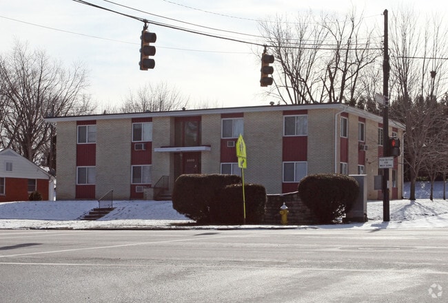 Primary Photo - 3000 E Dorothy Ln