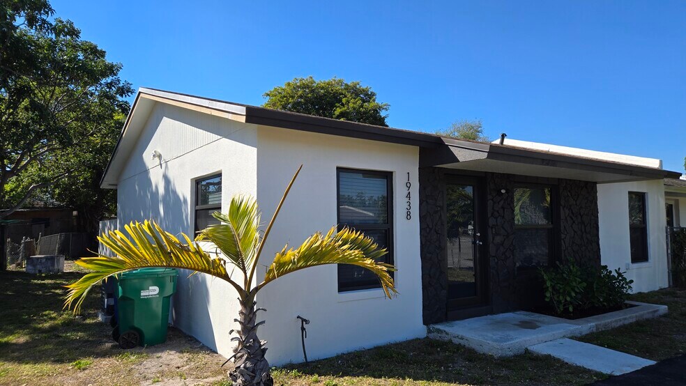 Building Photo - 19438 NW 28th Pl