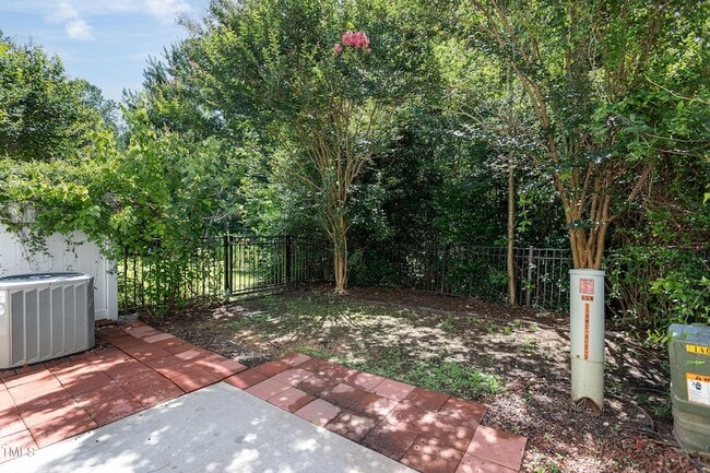 Building Photo - 117 Cobalt Creek Way