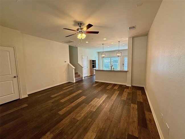 Building Photo - 4709 Giordano Dr