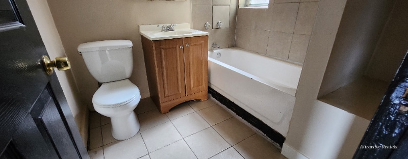 Building Photo - 6646 S Bishop St