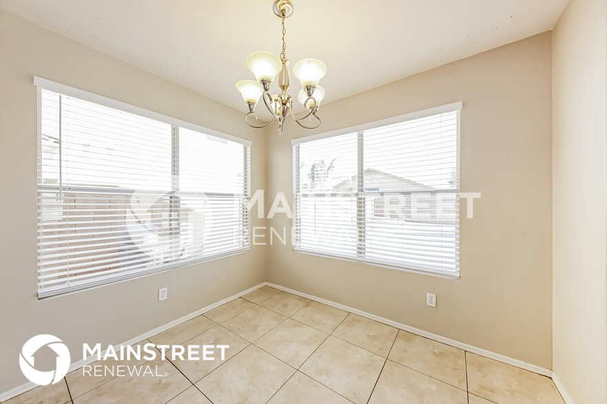 Building Photo - 9721 W Runion Dr