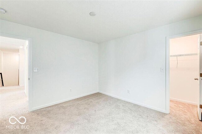 Building Photo - 5296 Maywood Dr