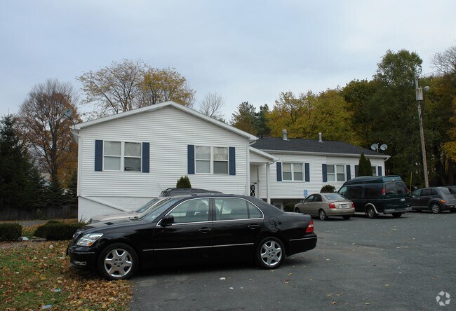 Building Photo - South Lake Apartments