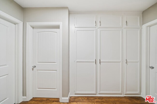 Building Photo - 3646 Carmona Ave