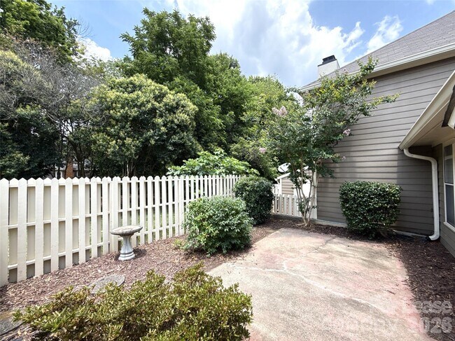 Building Photo - 2720 Von Thuringer Ct
