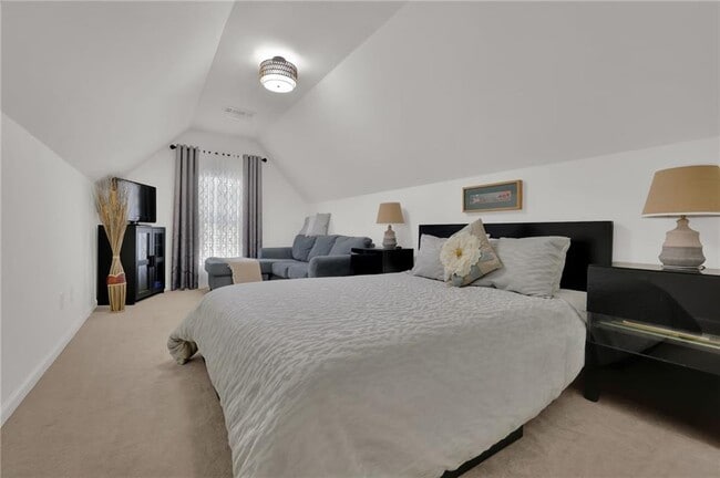 Building Photo - 520 Ruby Forest Pkwy