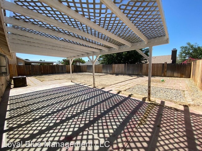 Building Photo - 3 br, 2 bath House - 802 West Avenue H2