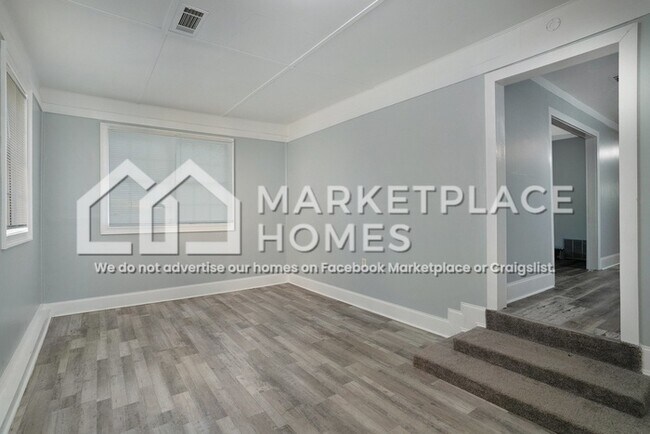 Building Photo - 6258 Green Acres Dr SW