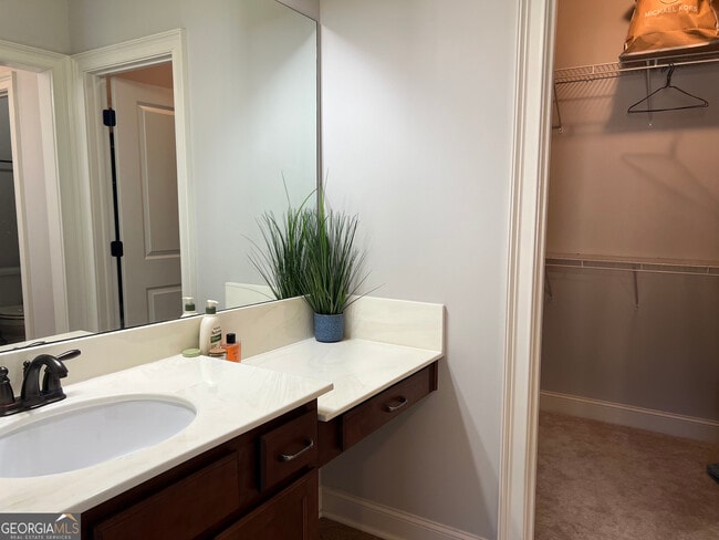 Building Photo - 7955 Magnolia Square