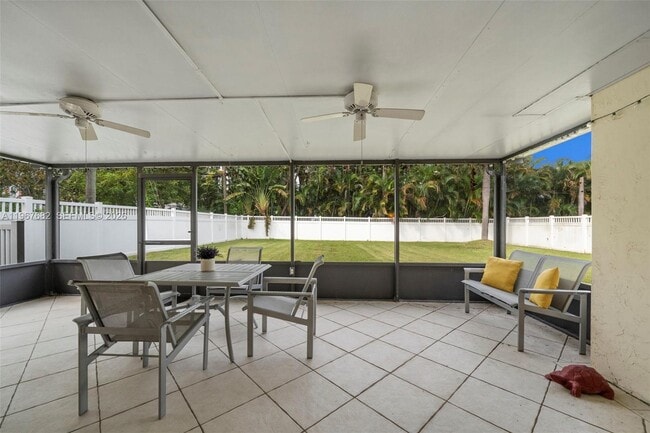 Building Photo - 101 NE 2nd Pl