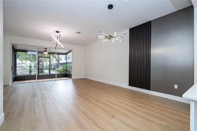 Building Photo - 7022 Cadiz Blvd