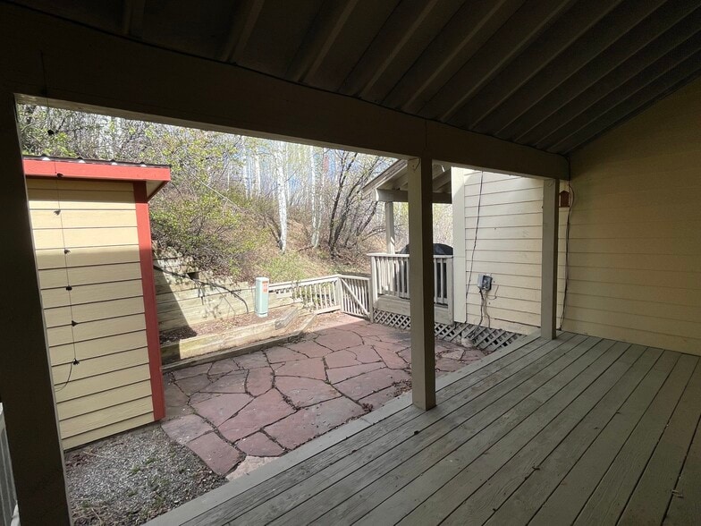 Building Photo - 23140 Schussmark Trl
