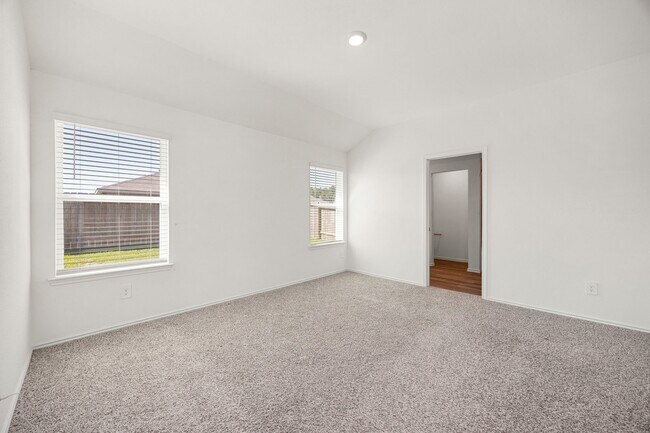 Building Photo - 23815 Hilltop Cyn Ln