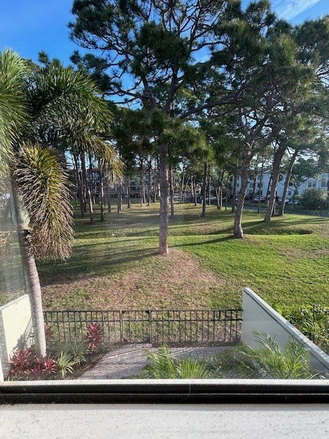 Building Photo - 2700 Bayshore Blvd