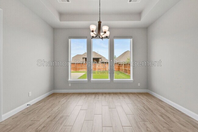 Building Photo - 28080 Woodland Bend Way