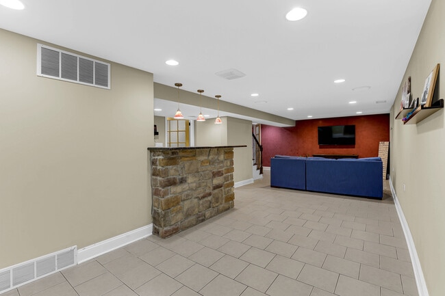 Building Photo - 6310 W Estes Ave
