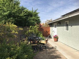 Building Photo - 4441 Narit Dr